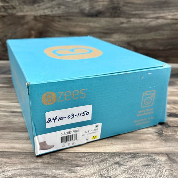 NIB Bzees Glacier 9M Zipper Comfort Lightweight Ankle Boots Booties Taupe - Picture 13 of 14